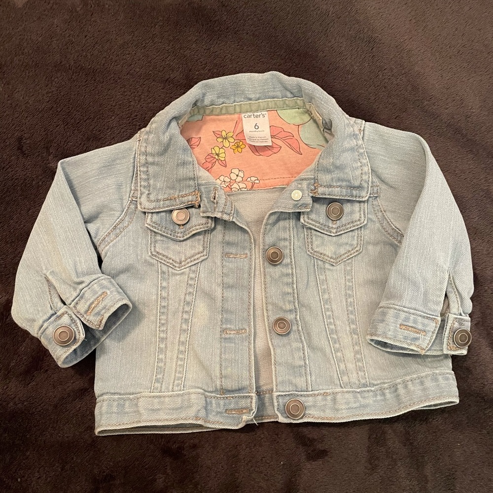 Carter’s Infant Light Wash Denim Jacket-Excellent Condition-Size 6 months
